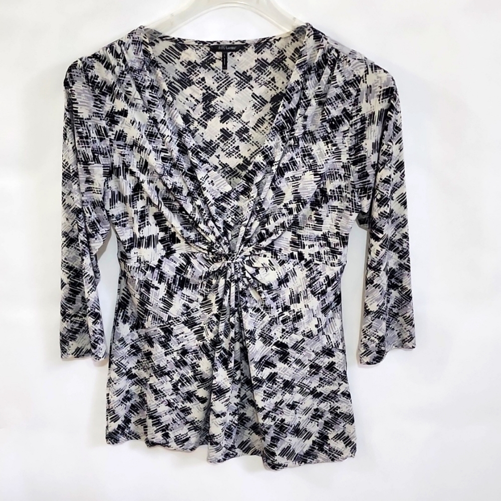 Womens Daisy Fuentes Large Twist Front Top